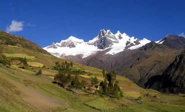 Puka Hirka mountains, Alpamayo trek